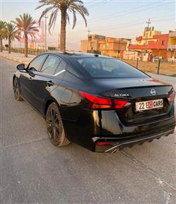 نيسان ألتيما